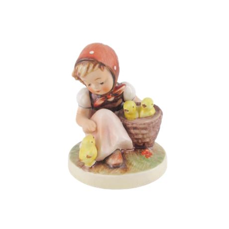 Vintage 1984 Goebel Hummel Figurine "Girl w/ Chicks in Basket"