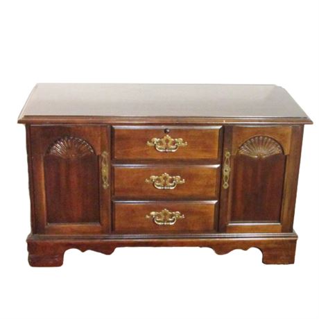 Lane Cedar Chest