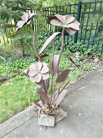 Wrought Iron Floral Garden Art