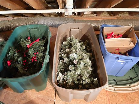 Christmas Decor Lot
