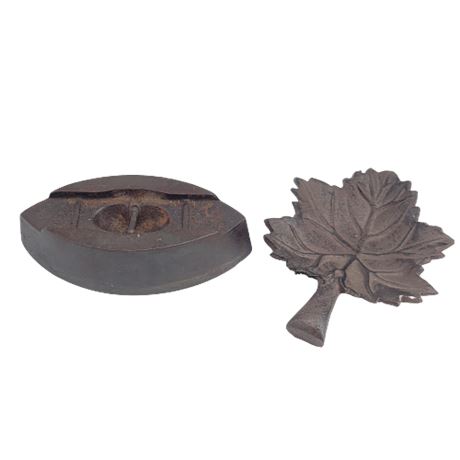 Vintage Cast Iron Leaf / Iron