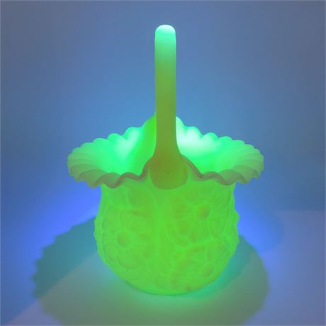Vintage Fenton Lime Green Custard Uranium Art Glass Ruffled Poppy Basket