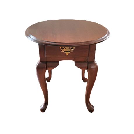 Broyhill Mahogany Oval Top End Table