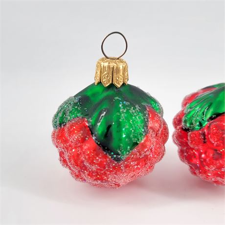 Great Lakes VNTG - Christopher Radko Frosted Red Berry Razzle Ornaments