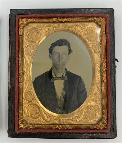 Antique Civil War Studious Young Man Ambrotype, Pioneer Ladow Family