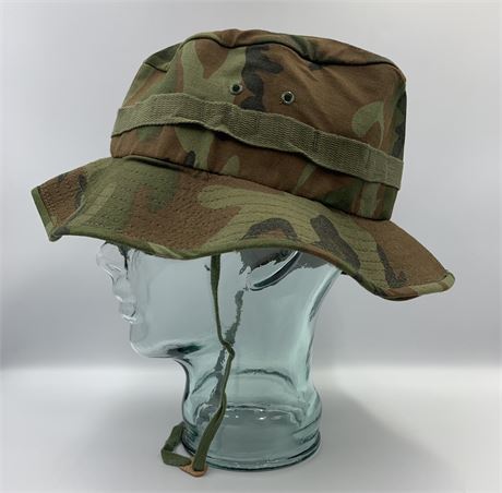 New Old Stock Army Military Camouflage Ammunition Holder Bucket Hat