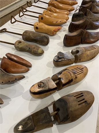 21 Vintage Cobbler Shoe Store Adjustable Wood Boot, Shoe, Sizers, Display Forms