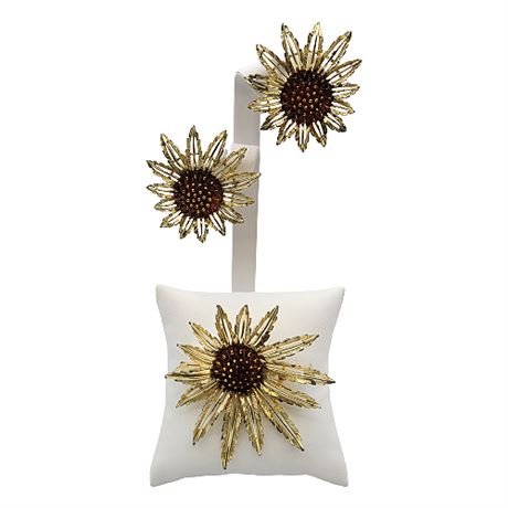 1960s Sarah Coventry Gold Tone Sunflower Brooch & Clip Earrings Set