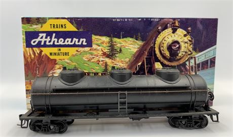 Athearn HO Scale 3 Dome Tank Undecorated Train Car