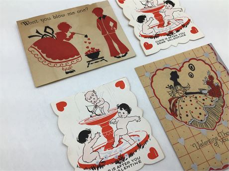 4 Vintage 1930s Folding Paper Heart Valentines