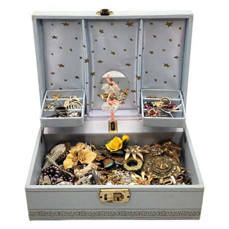 Vintage Costume Jewelry Box Lot 8 of 11