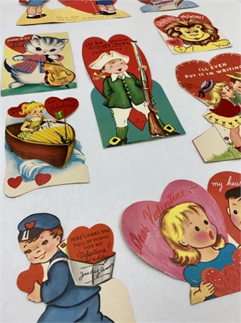 10 1950-1960s USA Made Glitter & Flocked Trimmed Valentines