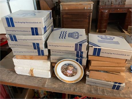 Lot of Decorative Porcelain Plates