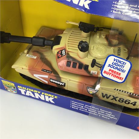 NOS 1994 Buddy L Battery Operated Military Force Camouflaged Tank Toy