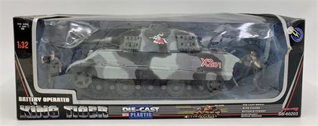 NOS 1998 Die-scale 1:32 Scale King Tiger Battery Op Tank Model