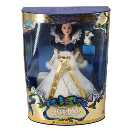 Walt Disney Snow White 1998 Holiday Princess Barbie
